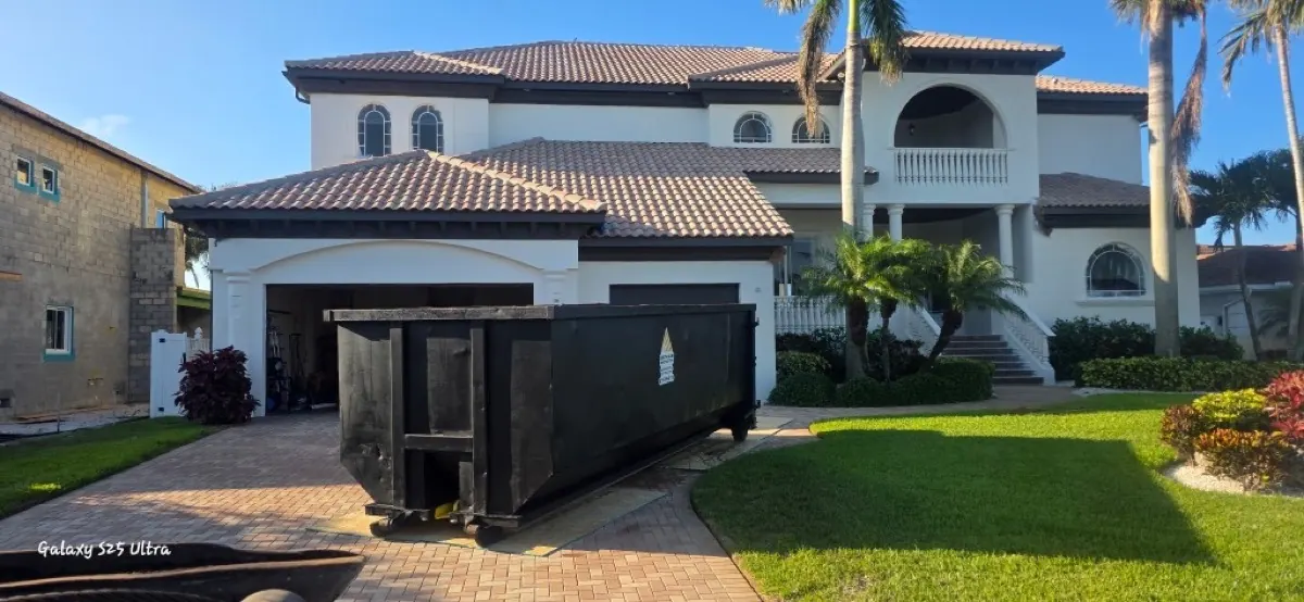 SouthVue roll-off dumpster delivered to a Tampa Bay home driveway